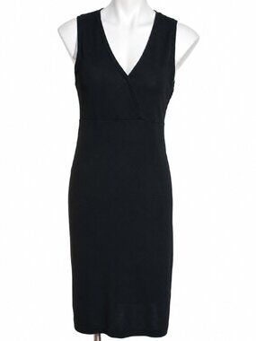 Small sleeveless simple classic black dress. Sheath  Comfy Casual or Dressy